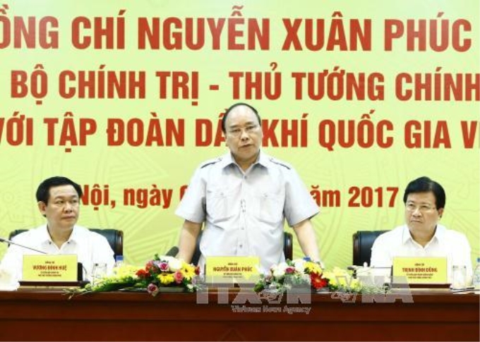 Thủ tướng Nguyễn Xuân Phúc làm việc với Tập đoàn Dầu khí Quốc gia Việt Nam (PVN). Ảnh: An Đăng/TTXVN